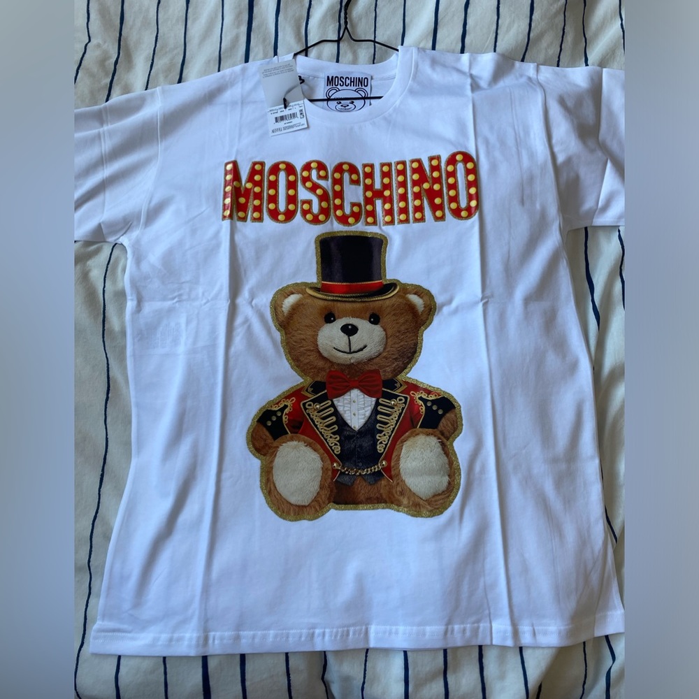 Brand New-MOSCHINO bear OVERSIZED T shirt / size L fit like XL